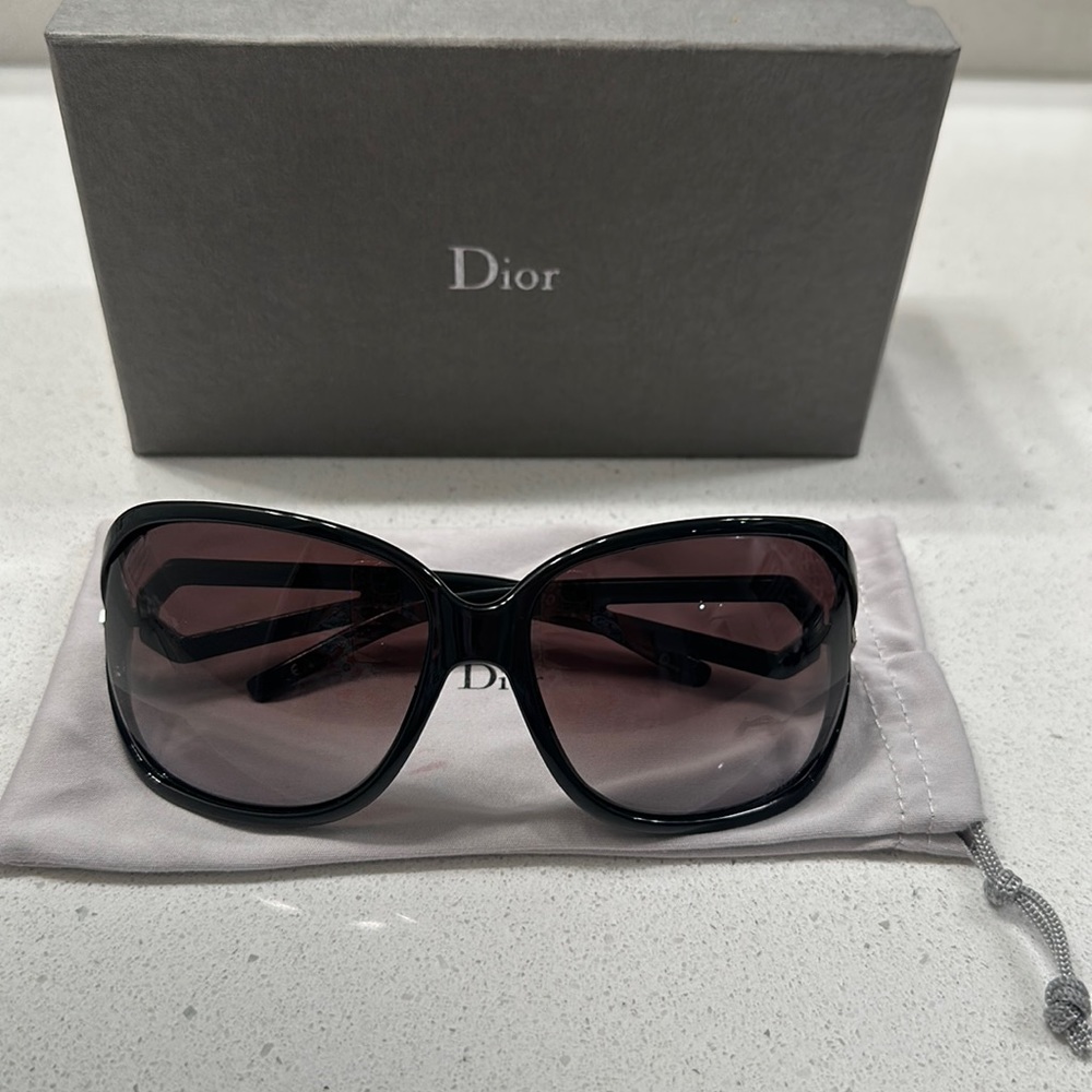 Dior Sunnies